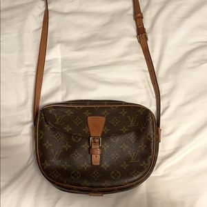 LOUIS VUITTON VINTAGE CROSS BODY